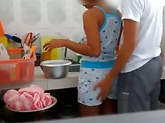 راض سكسي عر بي جديد مدلكة جميلة العميل مع فمها وأيديها ماهرا.