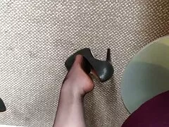 شاب فيلم سكسي شيرازي امرأة سمراء يلعق حفرة