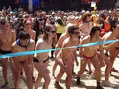 امرأة سمراء افلام سكسي xxx نحيلة في عضوين مارس الجنس أحسنت